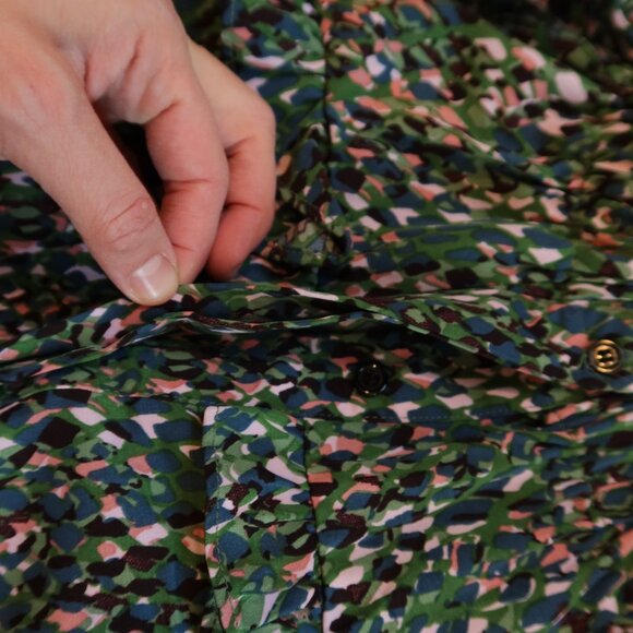 THE SHIRT ROCHELLE BEHRENS button down blouse green multi ruffle M cottagecore - Picture 4 of 10